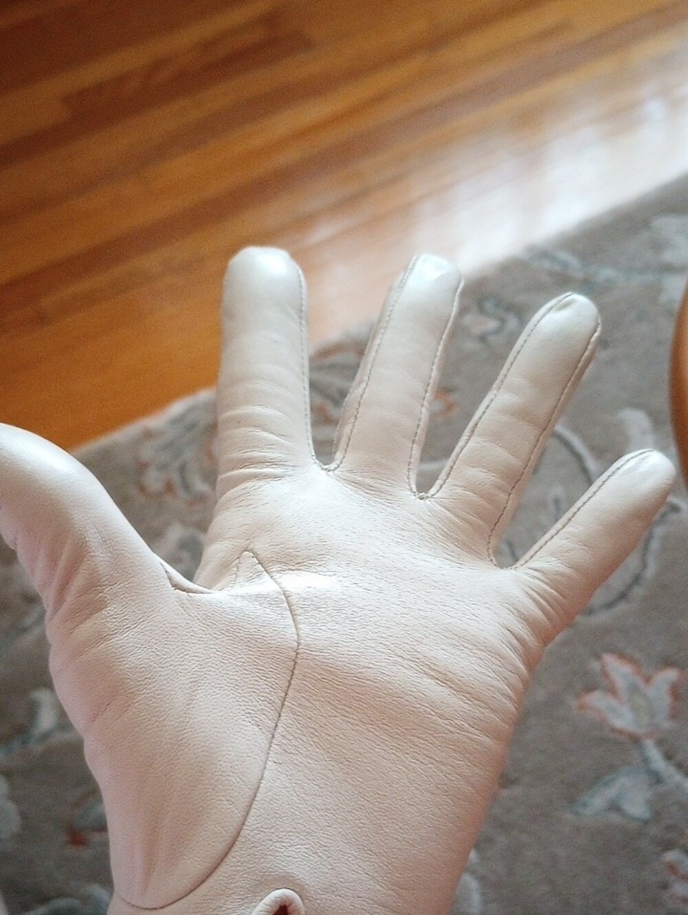 Classic Cream Leather Women's Gloves 7M - Picture 5 of 13
